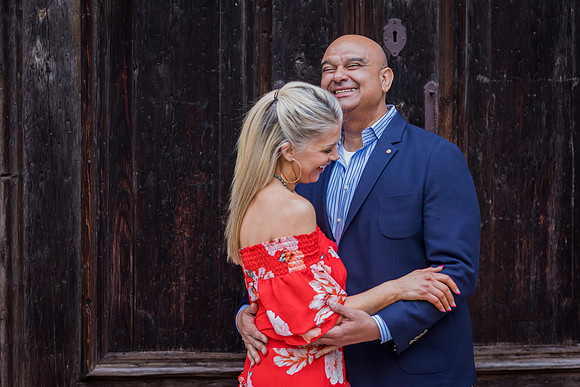 Romantic couple celebrating their love in Venice - Image 26.
