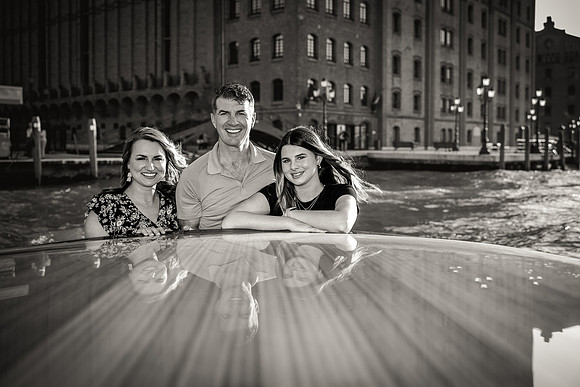 Black and white family portrait on the rooftop of Hilton Molino Stucky in Venice