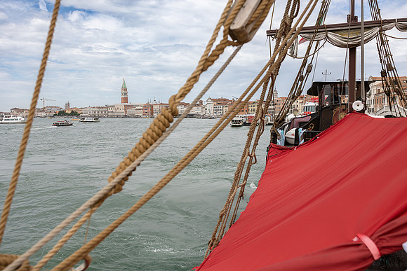 wedding-indian-boat-006
