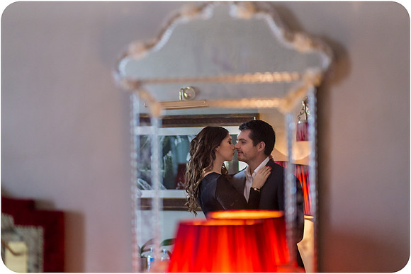 Romantic couple in an elegant Venice photoshoot - Image 4.