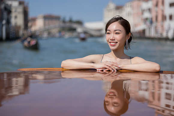 portrait-watertaxi-venice-001