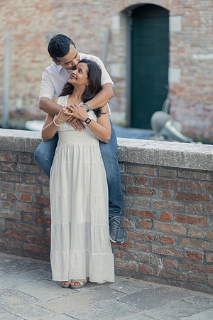 Family walking in Cannaregio district Venice, image 30.