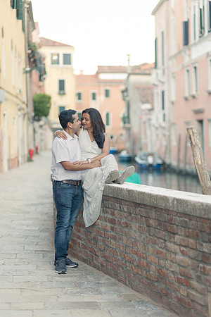 Family walking in Cannaregio district Venice, image 31.