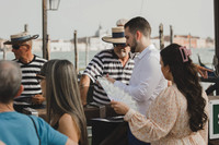 Couple in gondola ride before surprise proposal