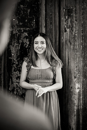 Black and white portrait of fiancée in Venice